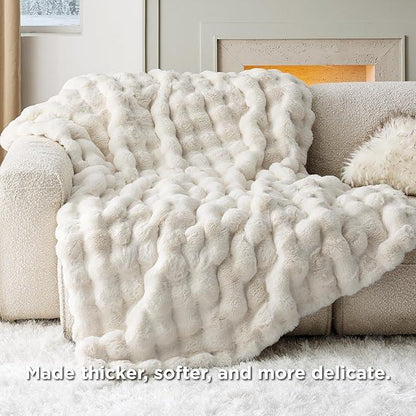 Bedsure Soft Fluffy Fuzzy Blanket for Winter, Cozy Plush Sherpa Fleece Faux Fur Blanket, Thick Warm Christmas